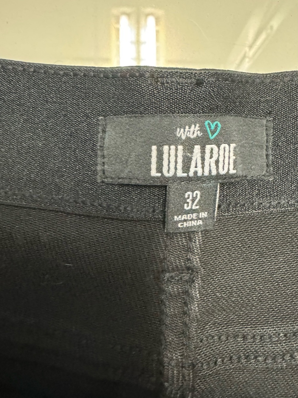 LuLaRoe Women’s Size 32 Black Magic Waistband Boyfriend Denim Stretch Jeans - Picture 3 of 4